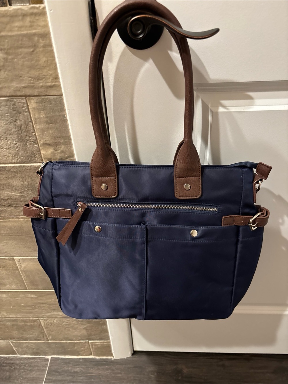 Signature Navy Blue Tote Bag Brown Handles Crossbody Strap Multi Pocket Purse